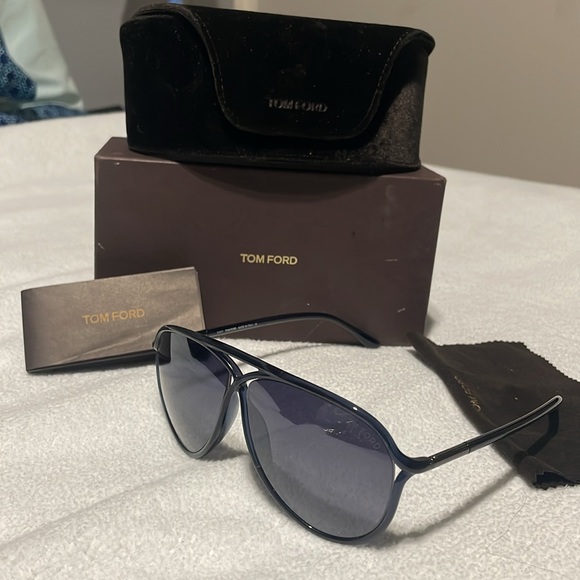 Tom Ford Blue Aviator Sunglasses Unisex - Picture 1 of 8